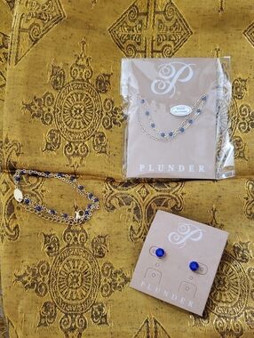 NWT- Royal Blue Earrings, Bracelet, & Necklace Set